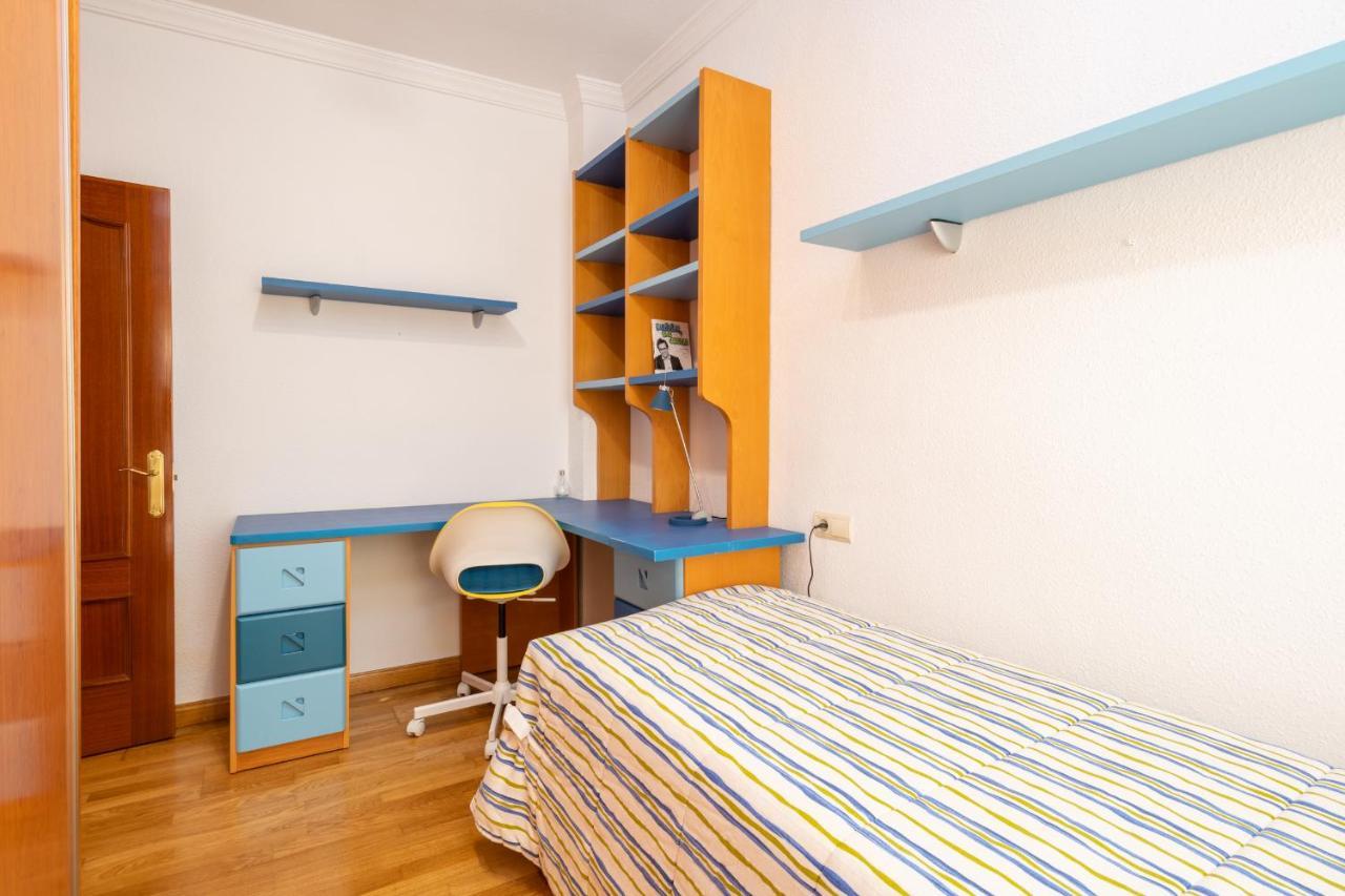 Amplio Apartamento Universidad By Renthas Málaga Exteriör bild